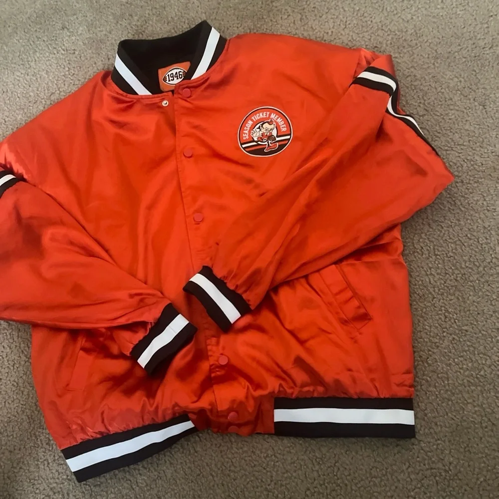 Cleveland Browns Jacket Adult L Season Ticket Member Bomber Orange NFL Satin